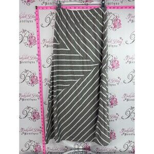 Creations la Vegas skirt long stripes Striped Maxi Skirt in Gray & White